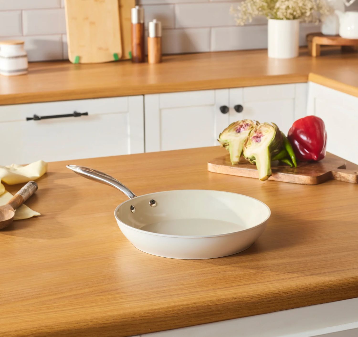 Karaca Swiss Crystal Almond Cream Pan 26 Cm