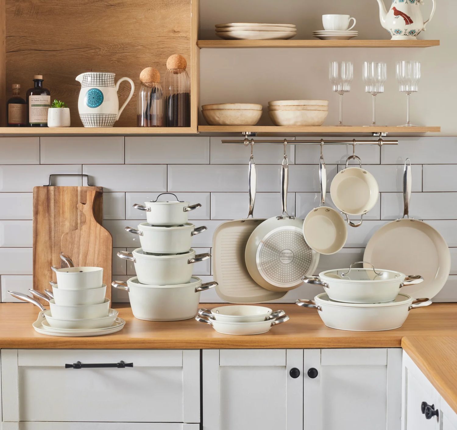 Karaca Swiss Crystal Almond Cream Pan 26 Cm