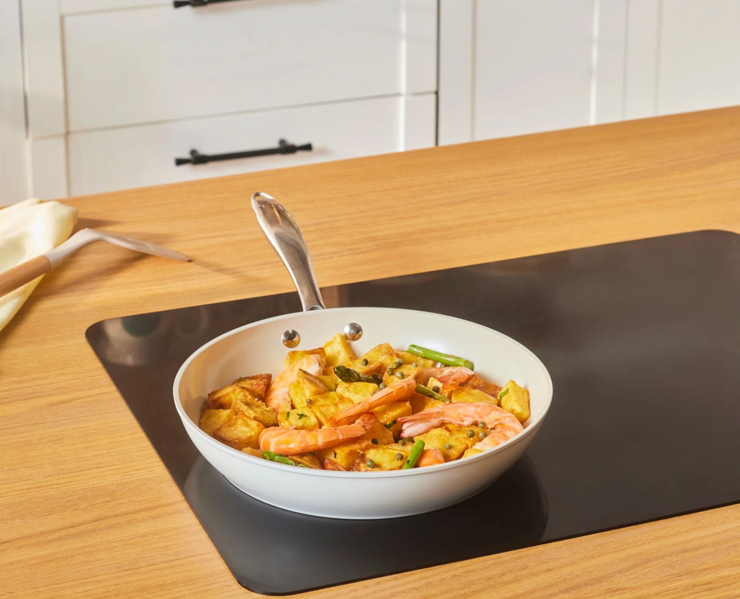 Karaca Swiss Crystal Almond Cream Pan 26 Cm