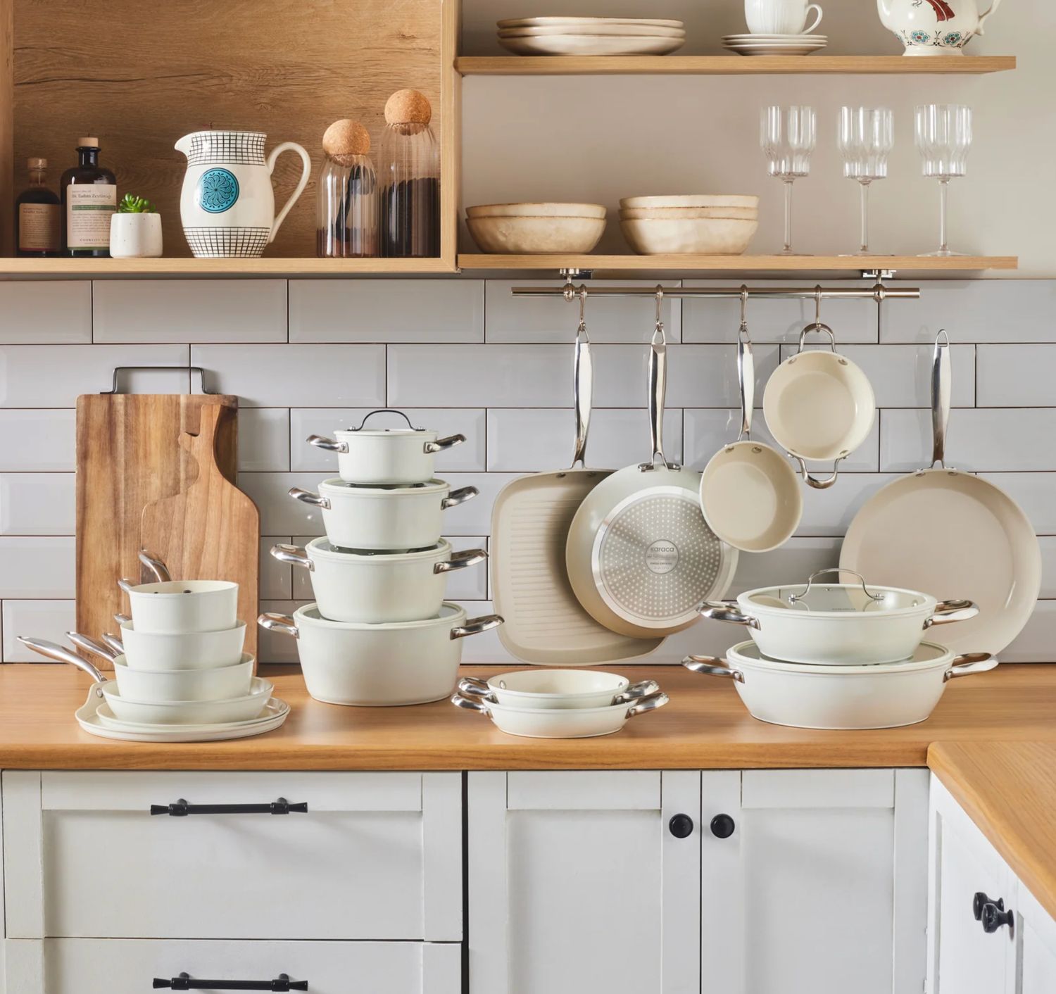 Karaca Swiss Crystal Almond Cream SausPan 14 Cm