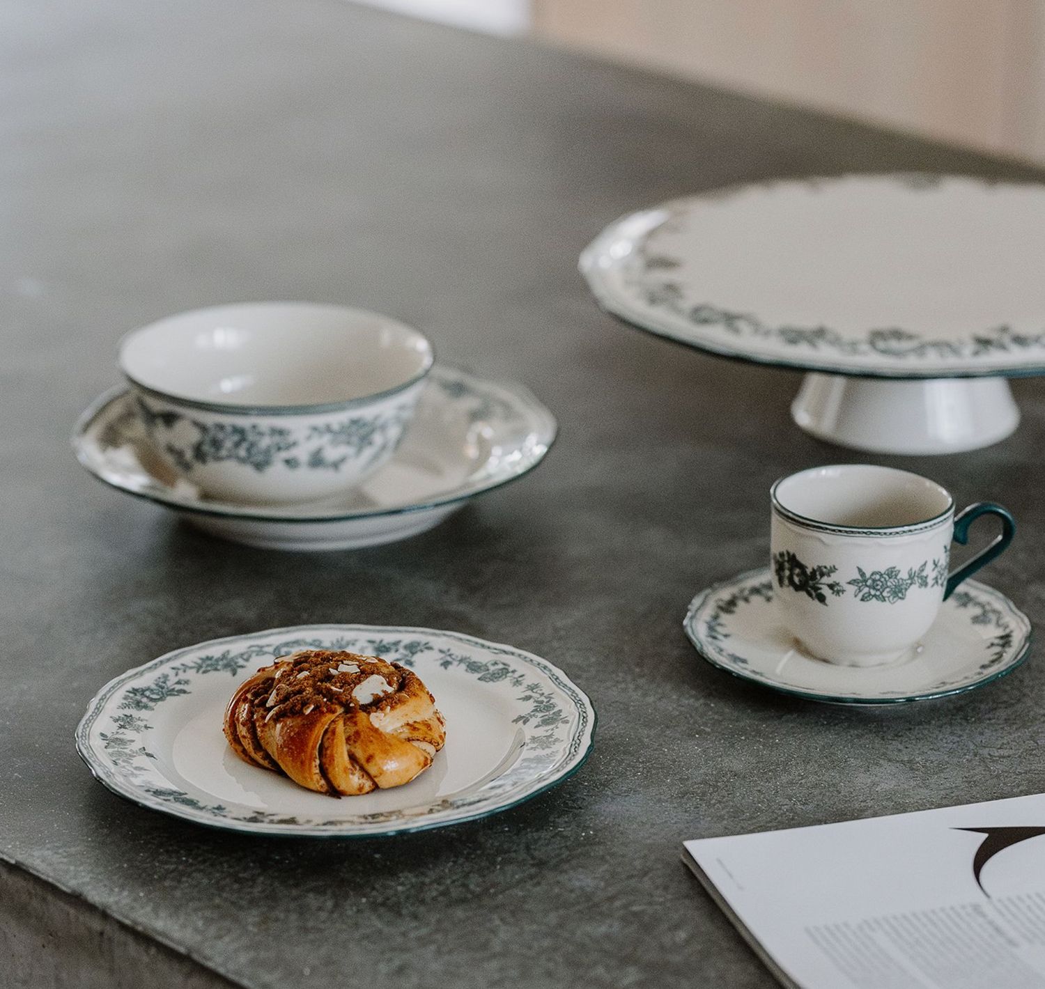 S&P Taartplateau 32,5xH9cm green Cyril