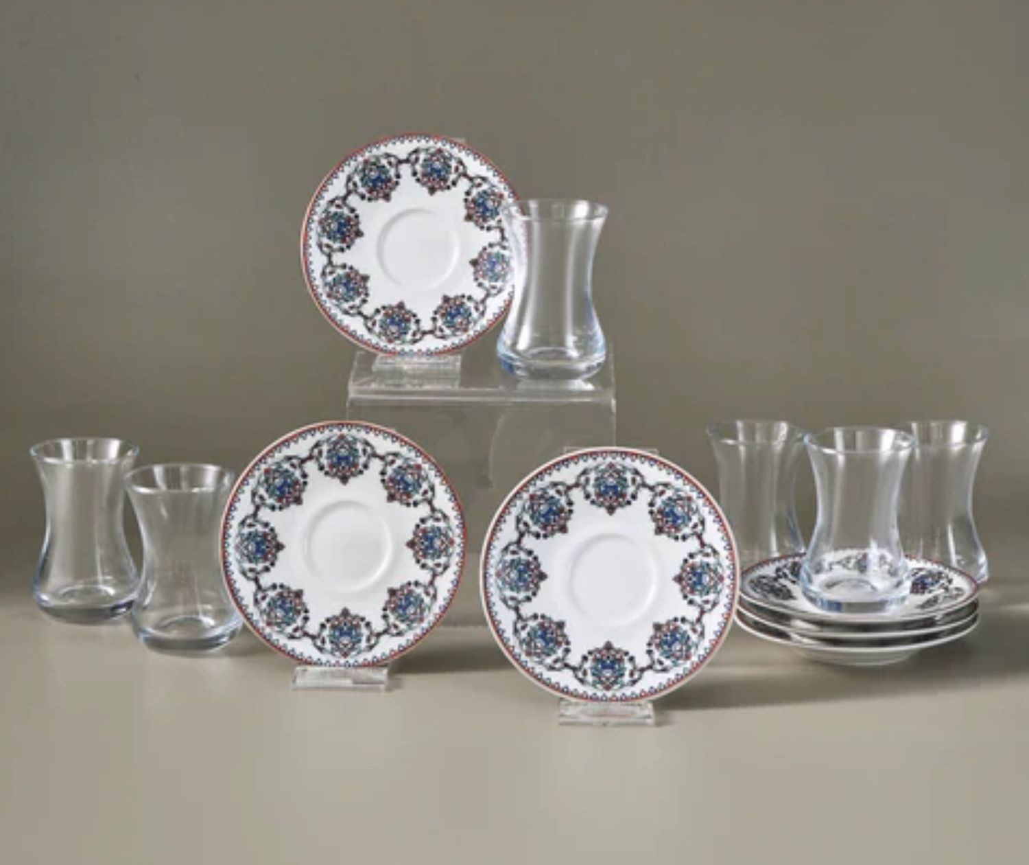 Karaca Nakkas 12-delige Turkse theeset voor 6 personen, 130 ml, rood Karaca Nakkas 12-delige Turkse theeset voor 6 personen, 130 ml, rood