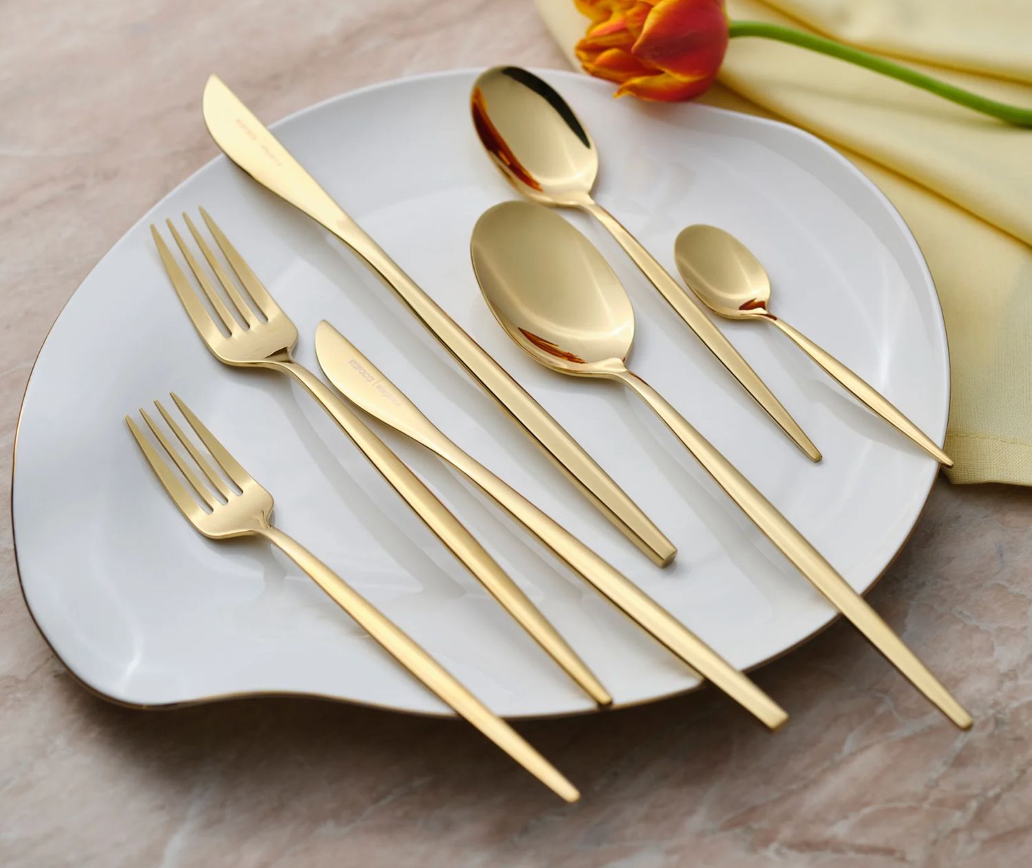 Karaca Camille 84-delige bestekset voor 12 personen