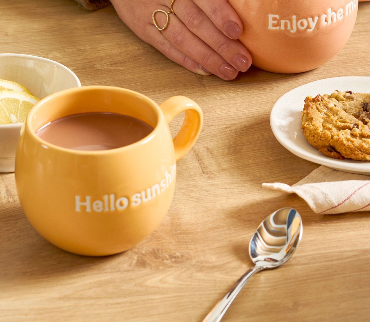 S&P Beker 42cl "Hello sunshine" oranje Muggies