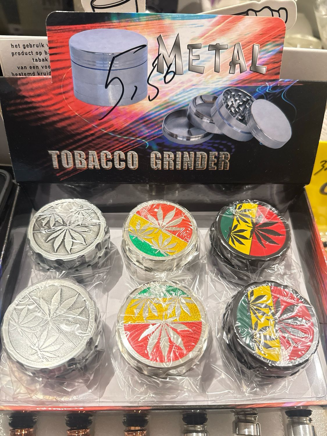 Metal tobacco grinder x1 