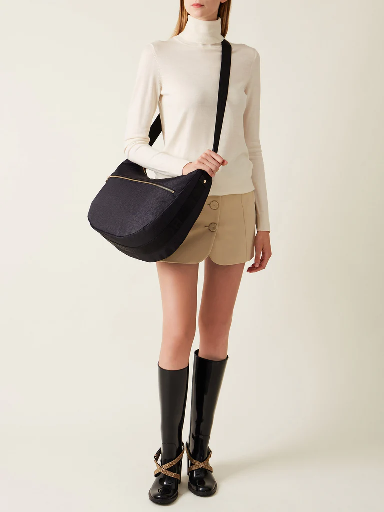 LUNA BAG MEDIUM Hobo di Nylon OP riciclato e Pelle-DARK BLACK