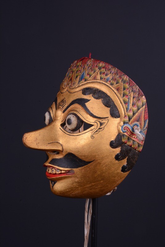 Masker: Kelono