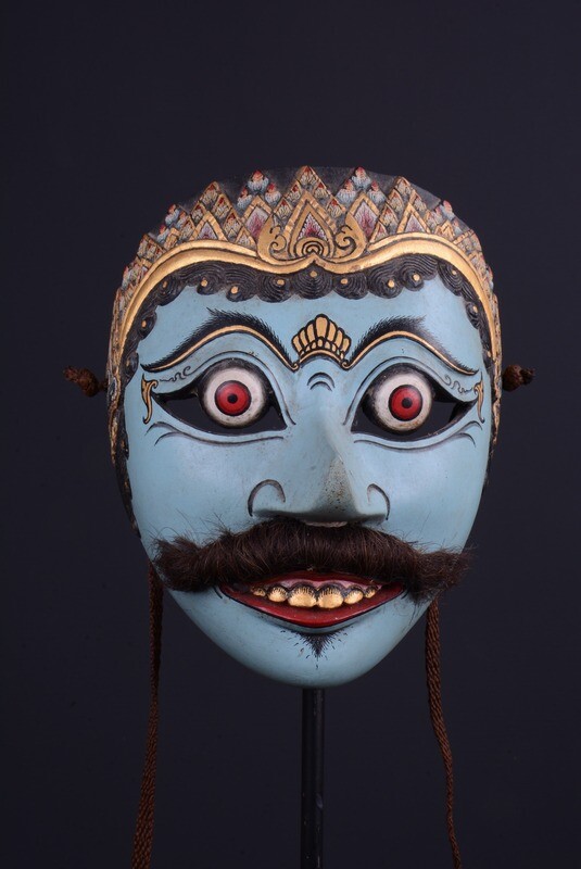 Masker: Dewo Kusumo