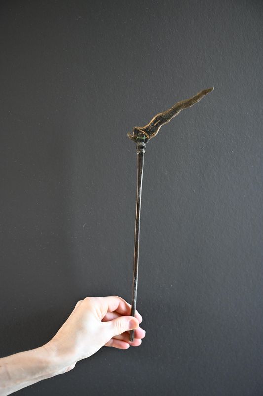 Knife with a typical Keris shape