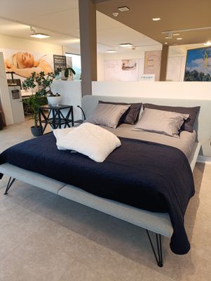 Boxspring Fly oversized Toonzaalmodel Boxspring Fly oversized Toonzaalmodel