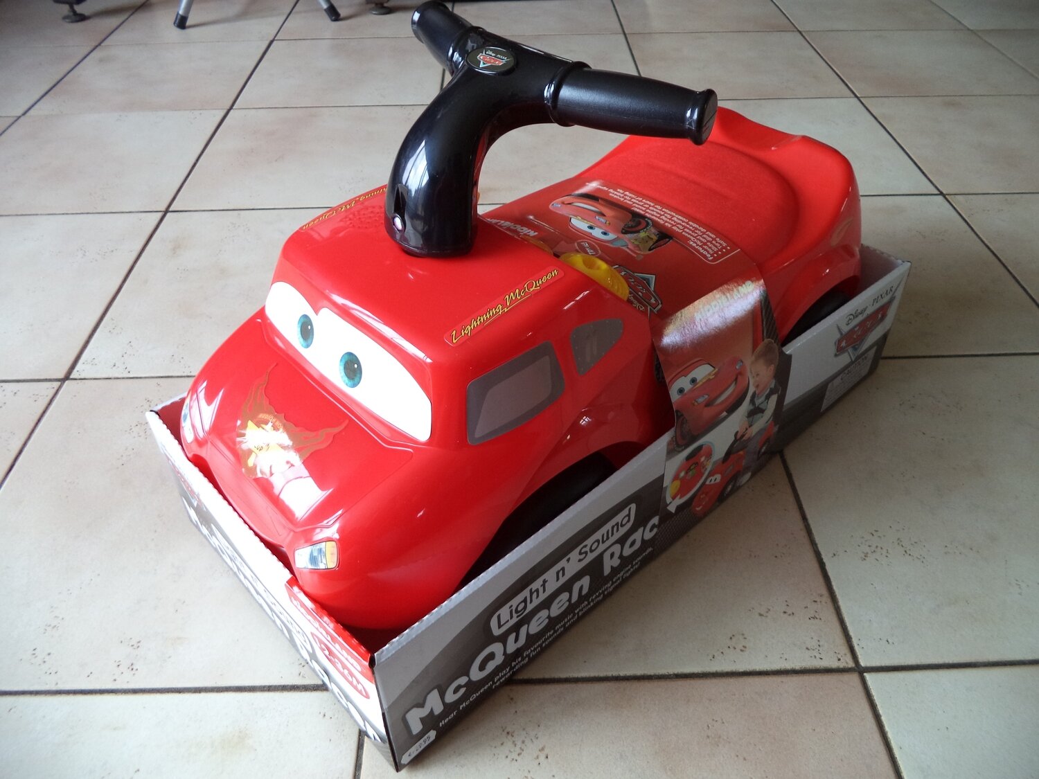 Cars Mc Queen activity racer