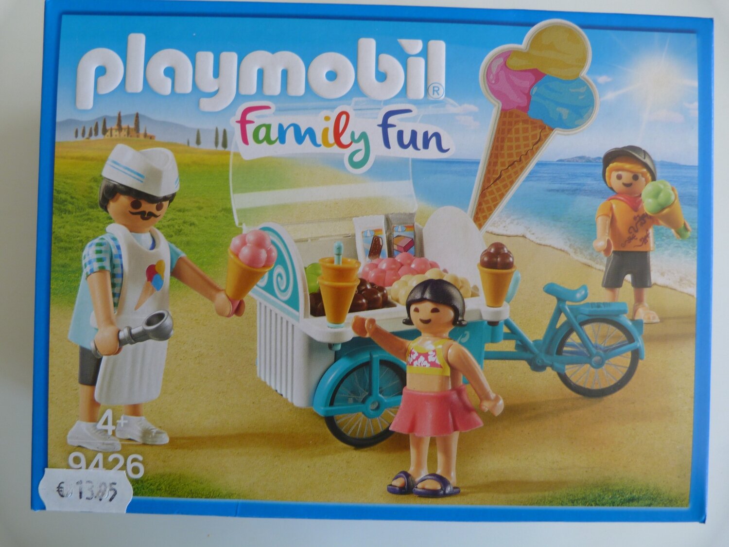 Playmobil Family Fun Ijsjesverkoper