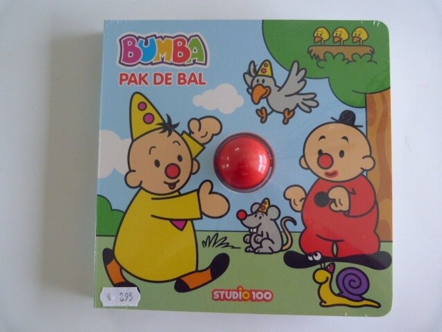 Bumba Pak de bal kartoenboekje