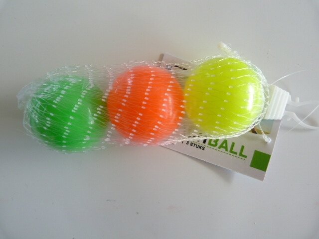 3 beachballetjes