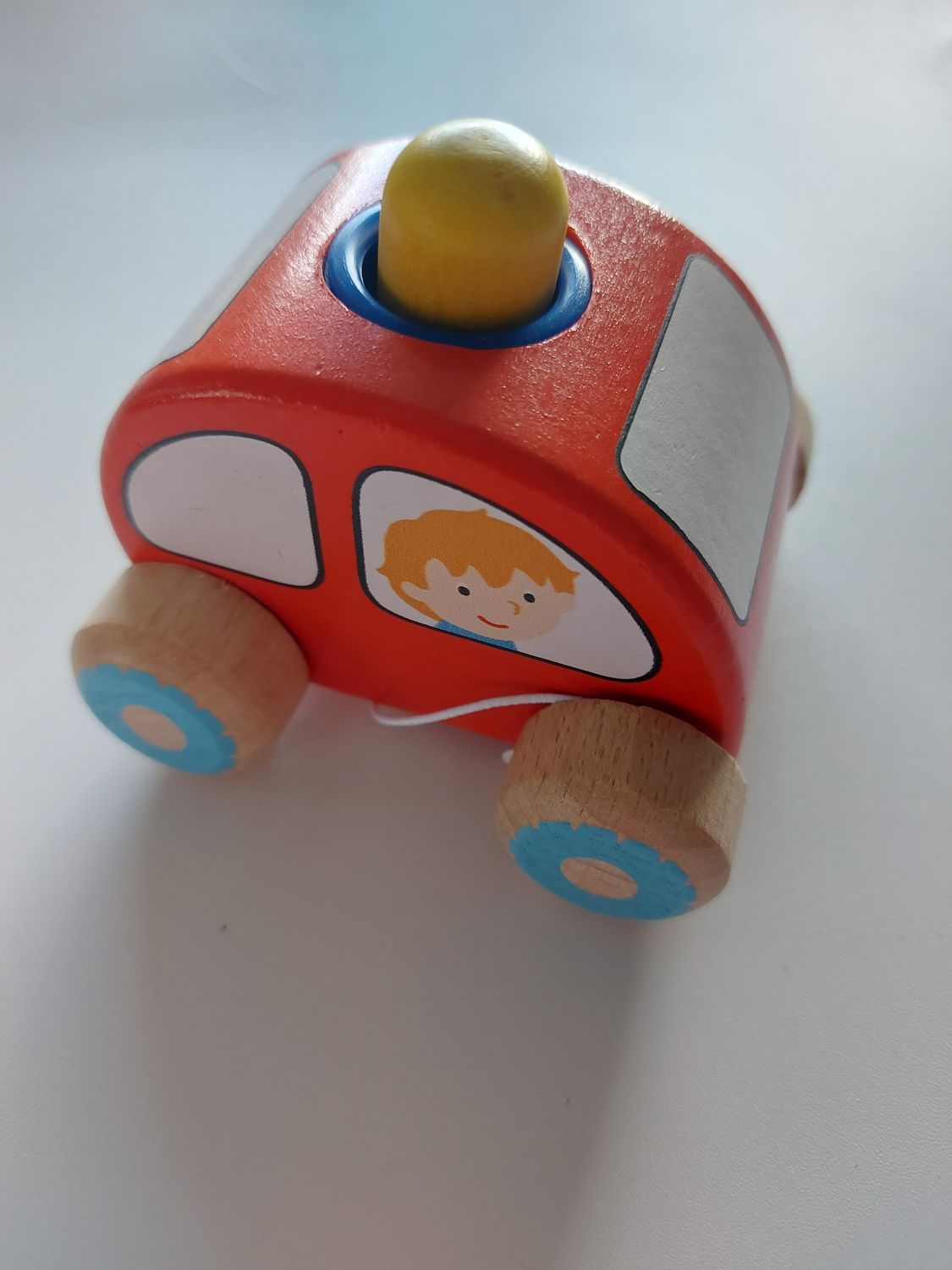 Goki Auto met toeter