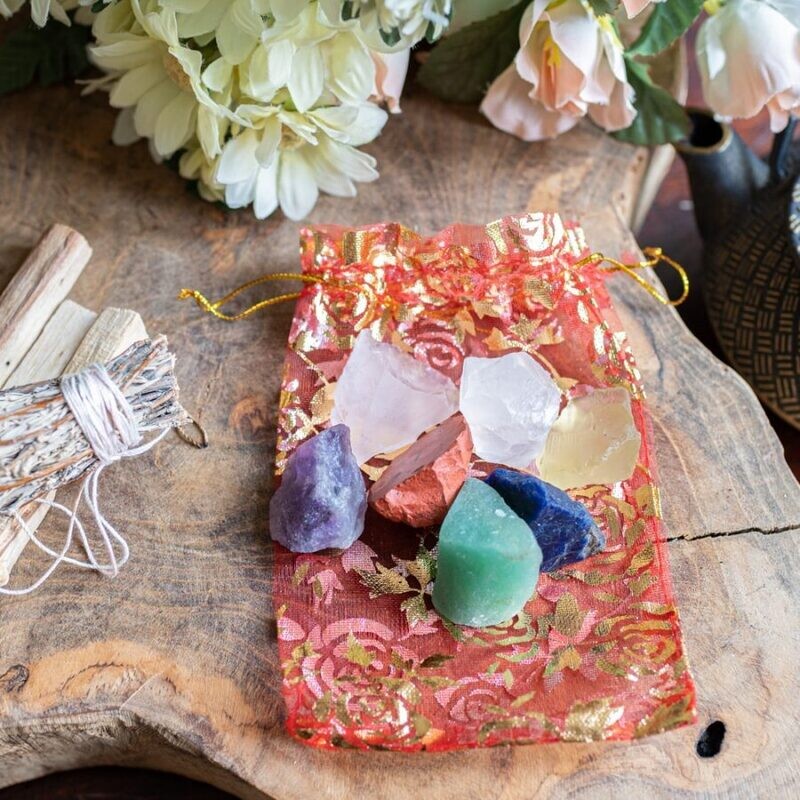 7 Chakra Ruwe Edelstenen Set met Geschenktasje