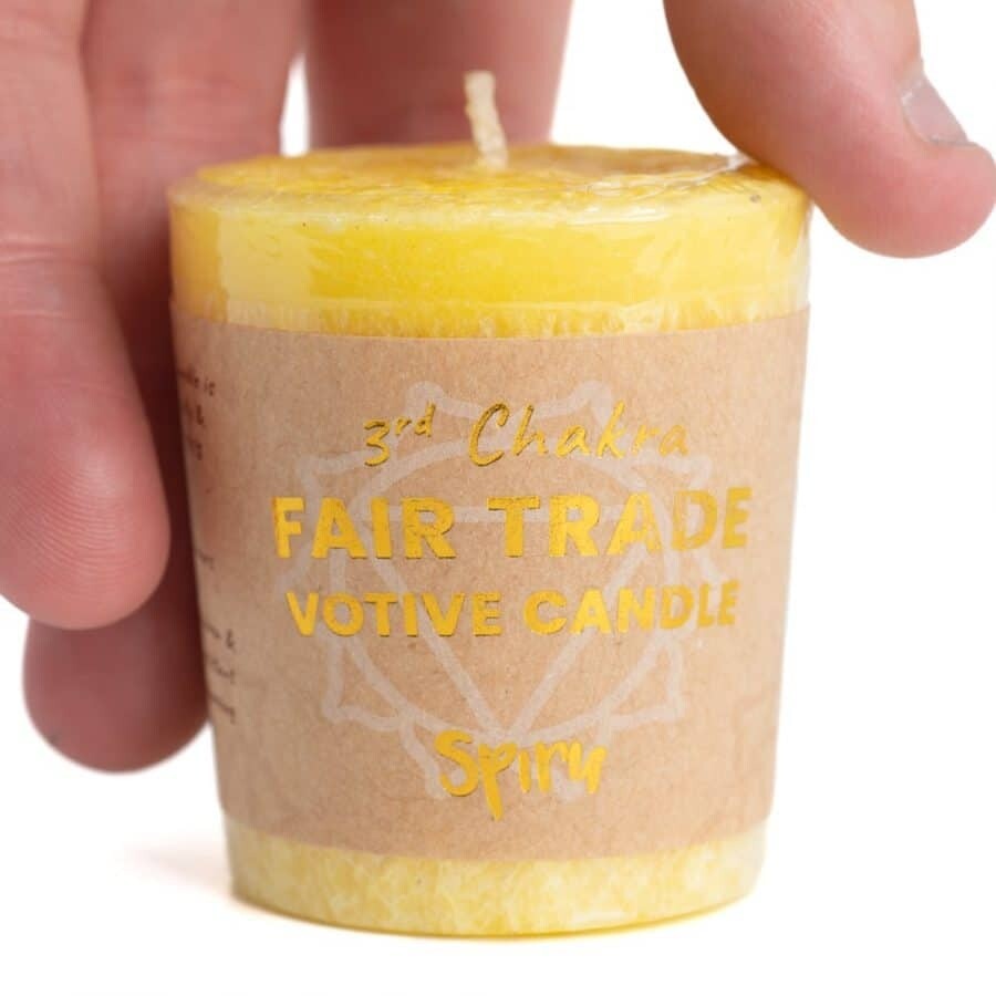 Fair Trade Votief Wens Kaars Zonnevlecht Chakra (3e) – Geel (10 Branduren)