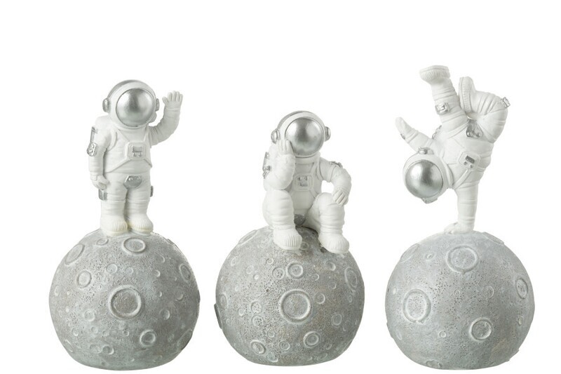 Spaarpot Astronauten Op Maan Poly Wit/Zilver Assortiment Van 3 H 18 x B 9 x L 8,5 cm (32434)