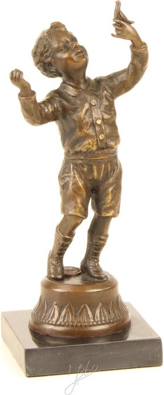 Jongen met Duif - Bronzen Beeld - Brons Sculptuur - Kunst Beeldje - Kunstwerk - Interieur Decoratie - 9x9x23 (DSVG-100)