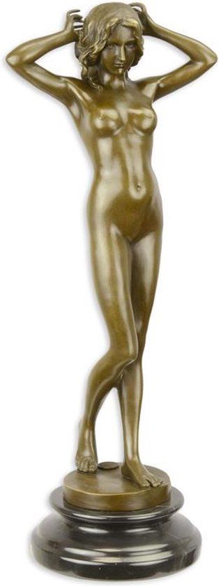 EEN BRONZEN BEELDHOUWWERK GENOEMD EERSTE RILLING, A BRONZE SCULPTURE CALLED FIRST SHIVER H 38,1 x B 12 x L 1,7 cm (BX-4)
