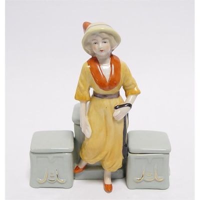 EEN PORSELEINEN DUBBELE MOSTERDPOT H 15,5 x L 13,5 cm