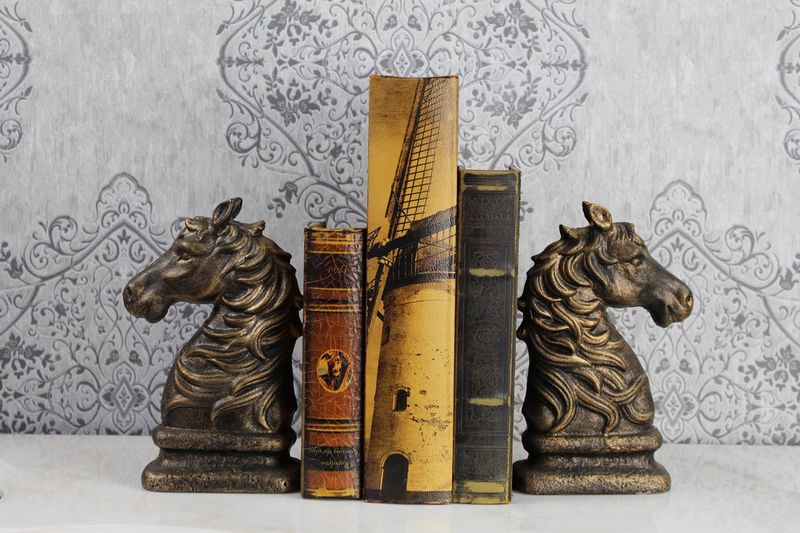 Paardenkop Boekensteun H. 23,7 x B 7,3 x L 5 cm (DSTX-28)