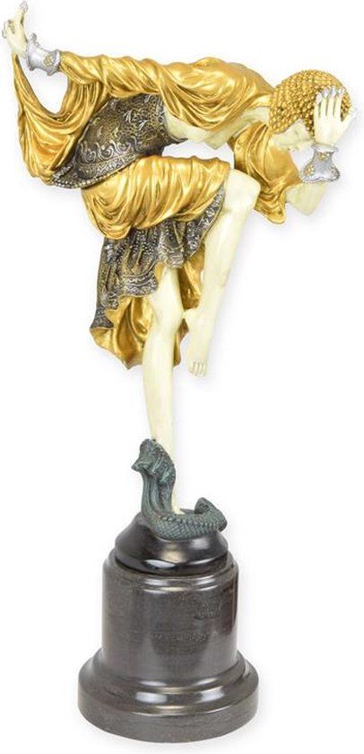 EEN BRONZEN SCULPTUUR VAN DE DANSERES UIT ANKARA