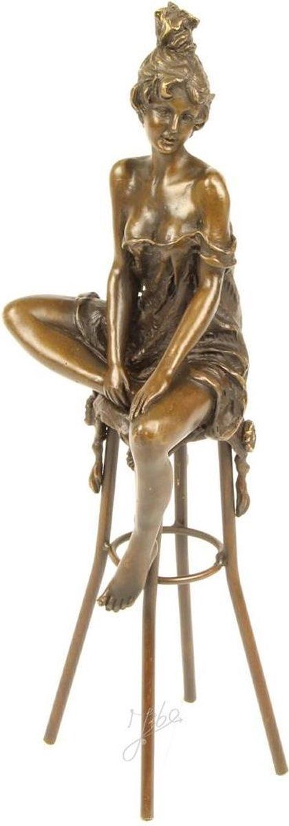 Beeld brons - Lady on barchair - goudkleurig gepatineerd - 27,8 cm hoog (DSBJ-14)