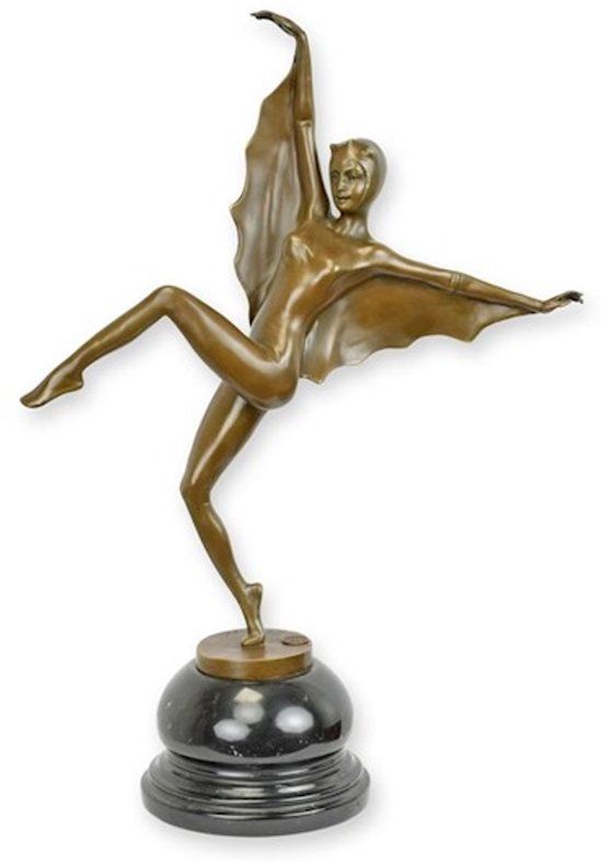 EEN BRONZEN BEELD GENAAMD HET VLEERMUISMEISJE (BX-56)