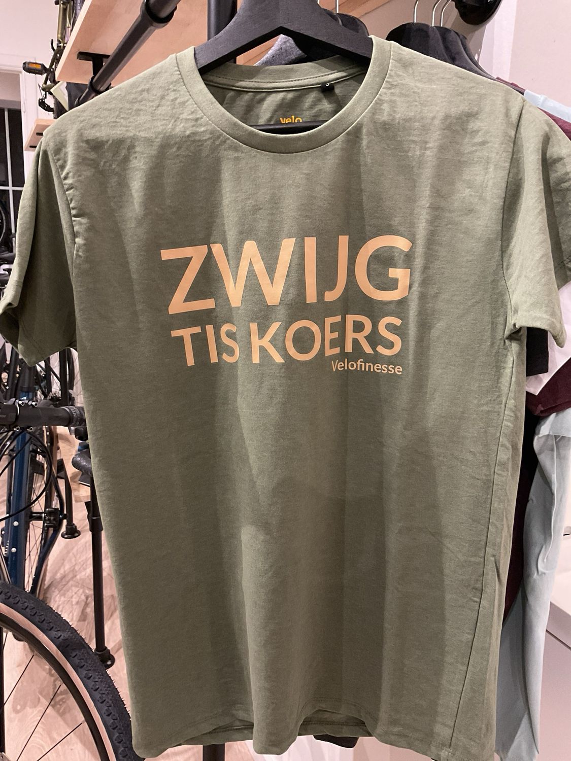 T-Shirts “zwijg tis koers”