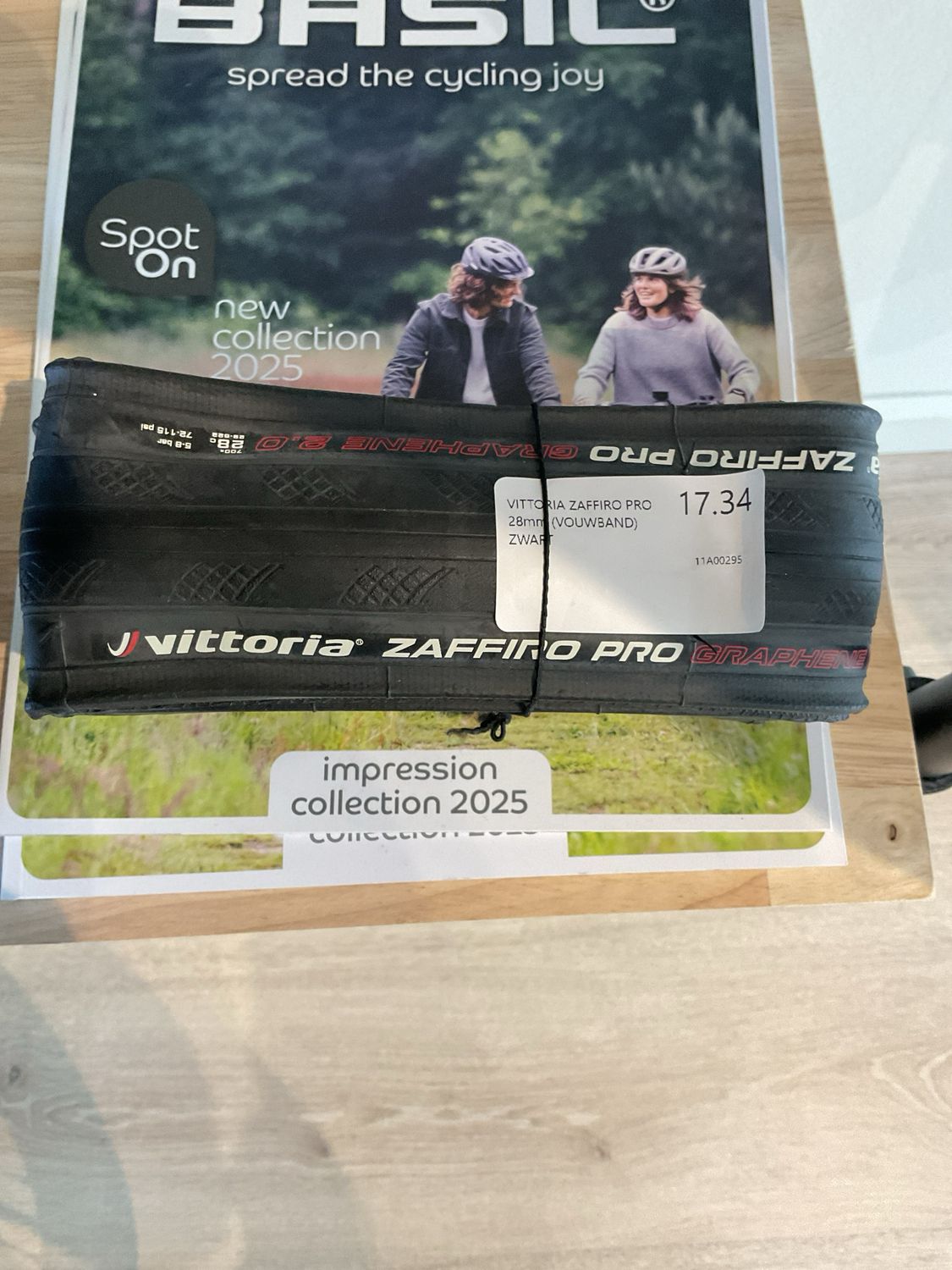 VITTORIA ZAFFIRO PRO 28mm (VOUWBAND) ZWART