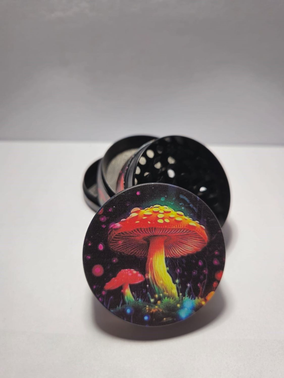 Kruidenmolen grinder paddenstoel fauna en flora