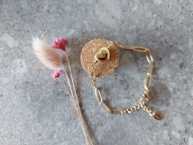 Gouden armband met gouden hartje
