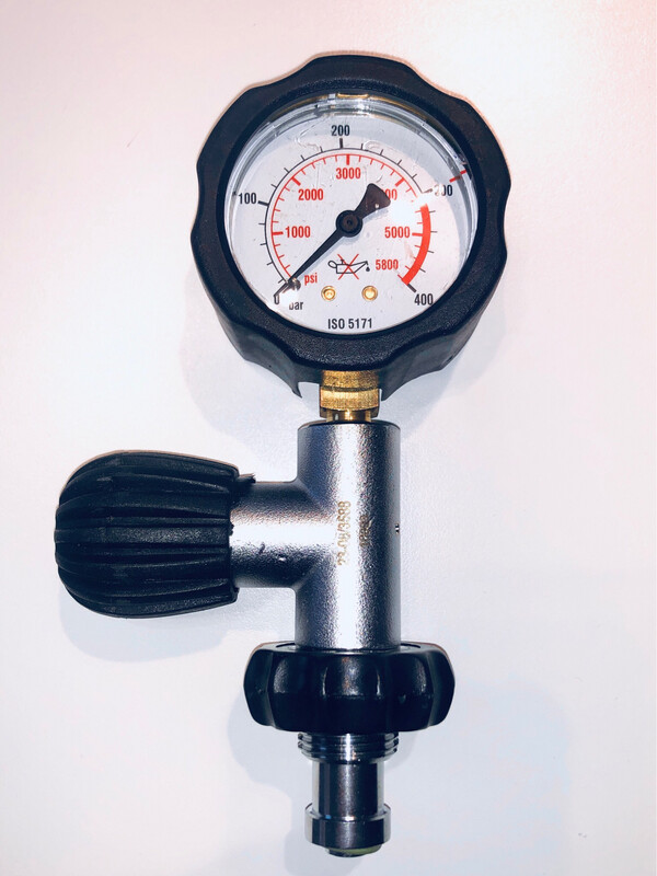 Tank pressure checker DIN