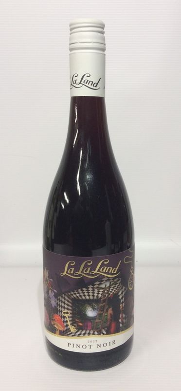 fles witte wijn calabria lalaland pinot noir autralië te koop bij vinenco