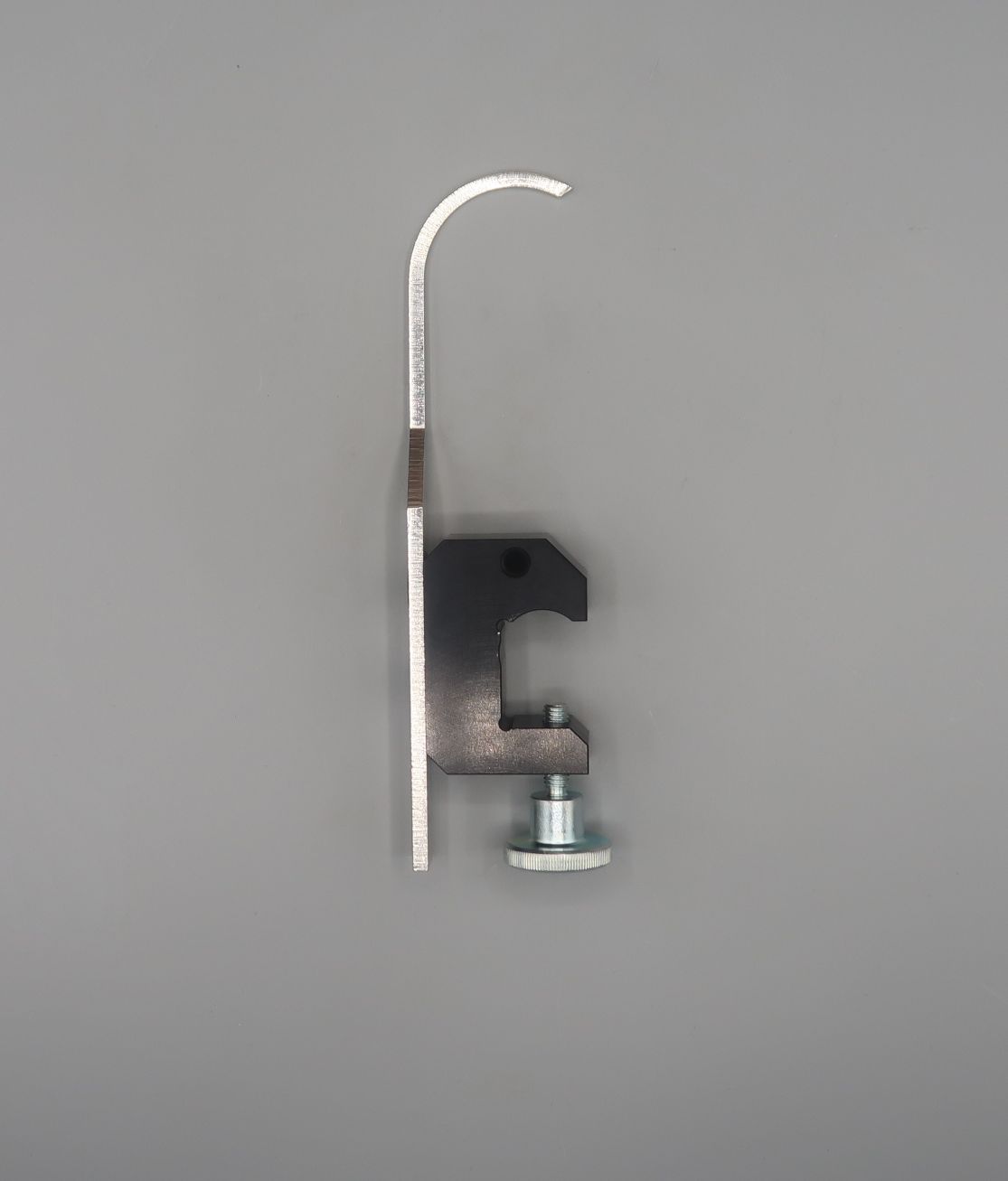 35-520A(StripperCenterTrim1_8InchAssyStahl-StyleTD)