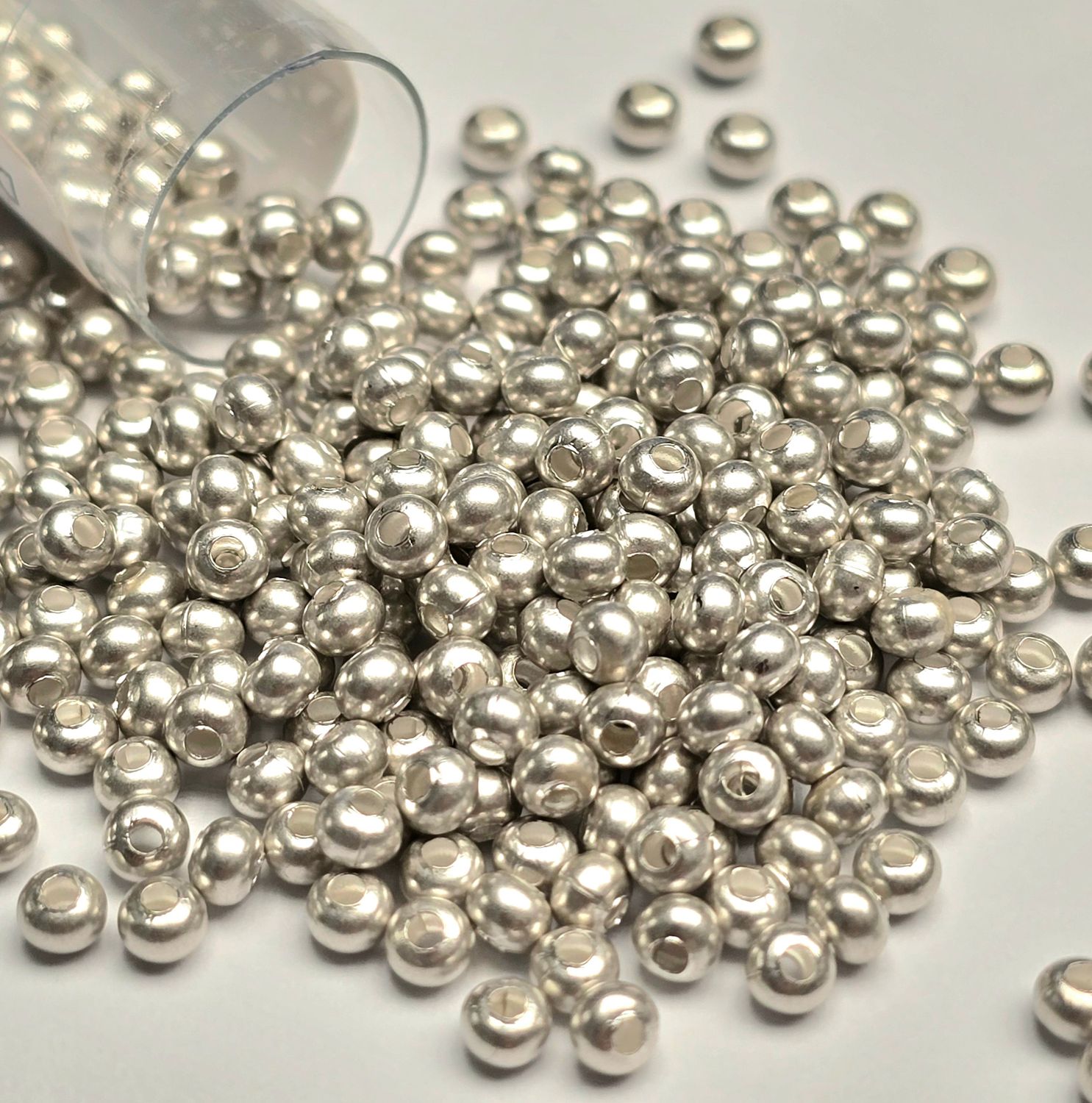 8/0 Metal Seed Beads: Matte Silver Plated
