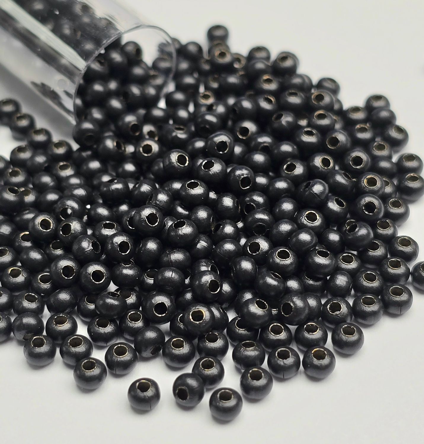 8/0 Metal Seed Beads: Matte Black