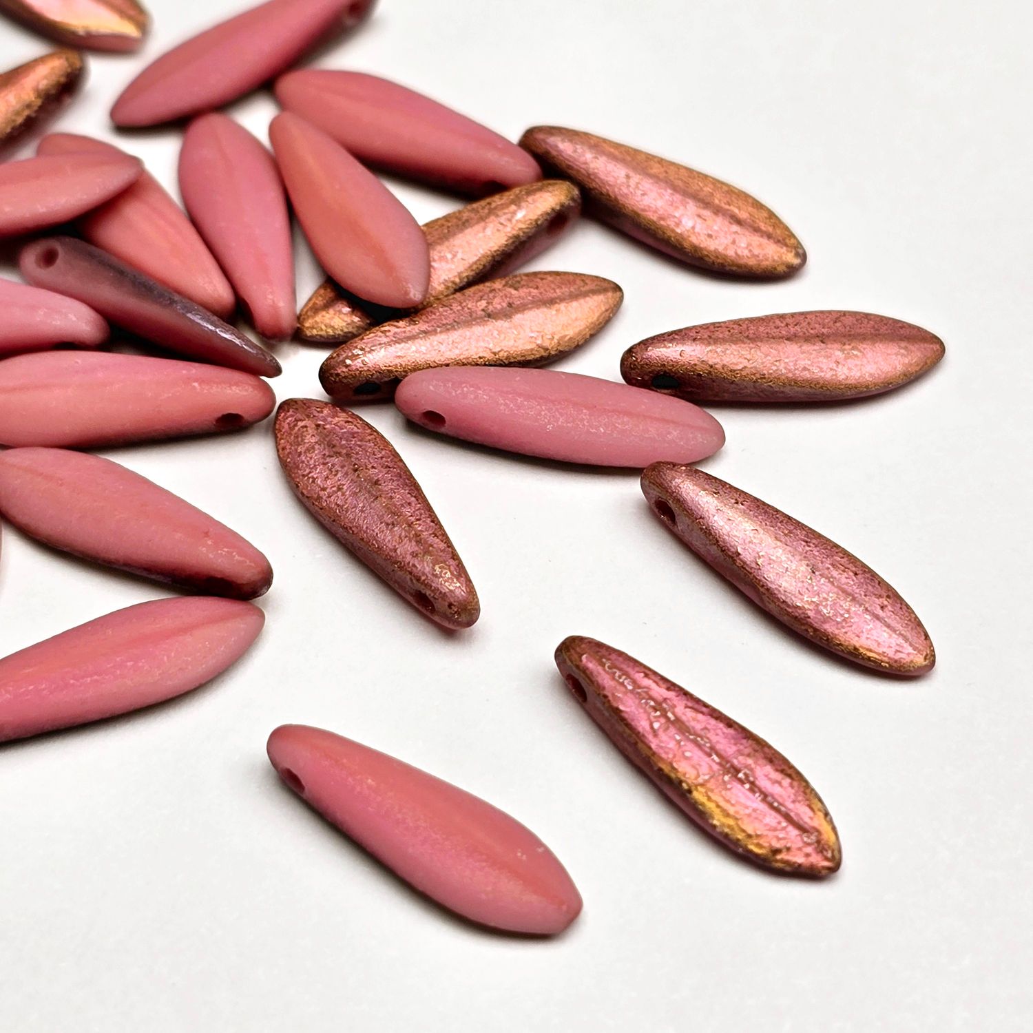 Daggers 5x16mm: Etched Rose 