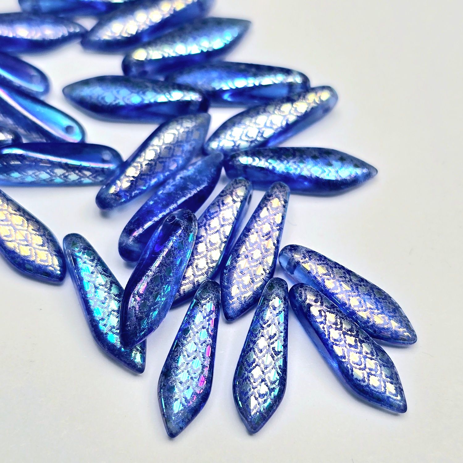 Daggers 5x16mm:  Laser Etched Sapphire Rainbow Dragon Scale 