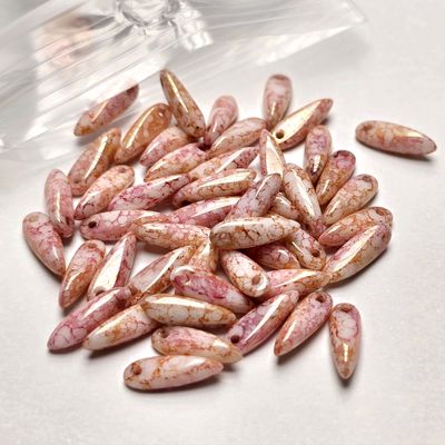 Daggers 3x11mm: Chalk White Terracotta Red *50 Pieces
