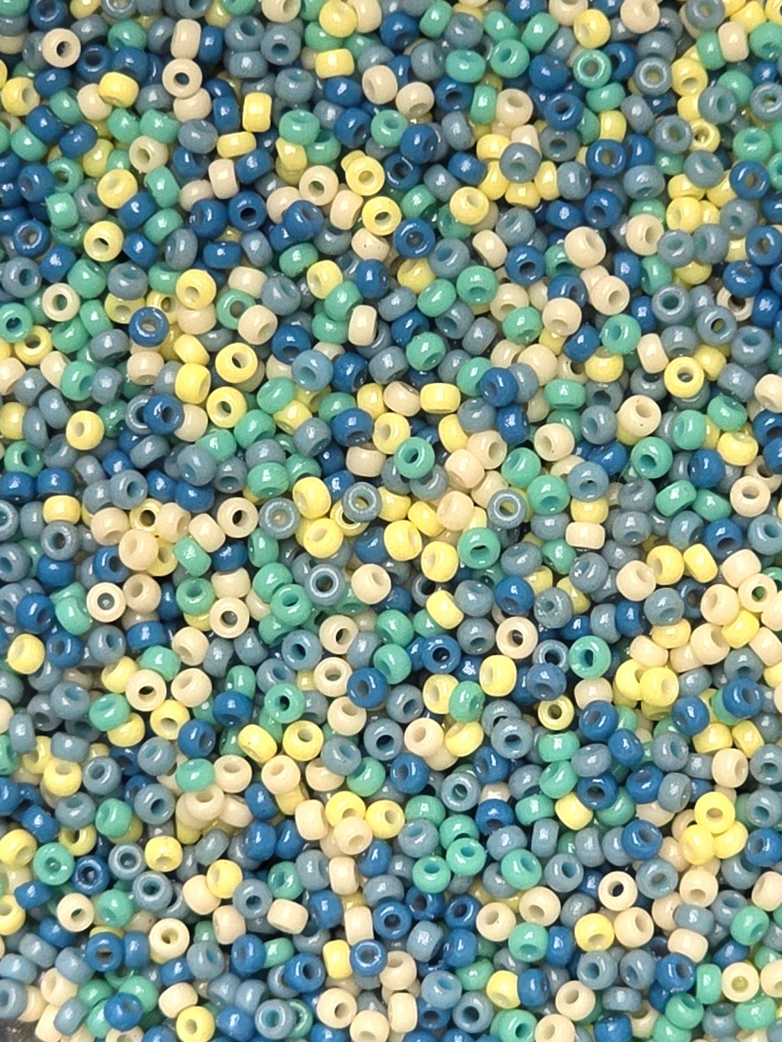 11/0 Seed Bead Mix: Beach Breeze