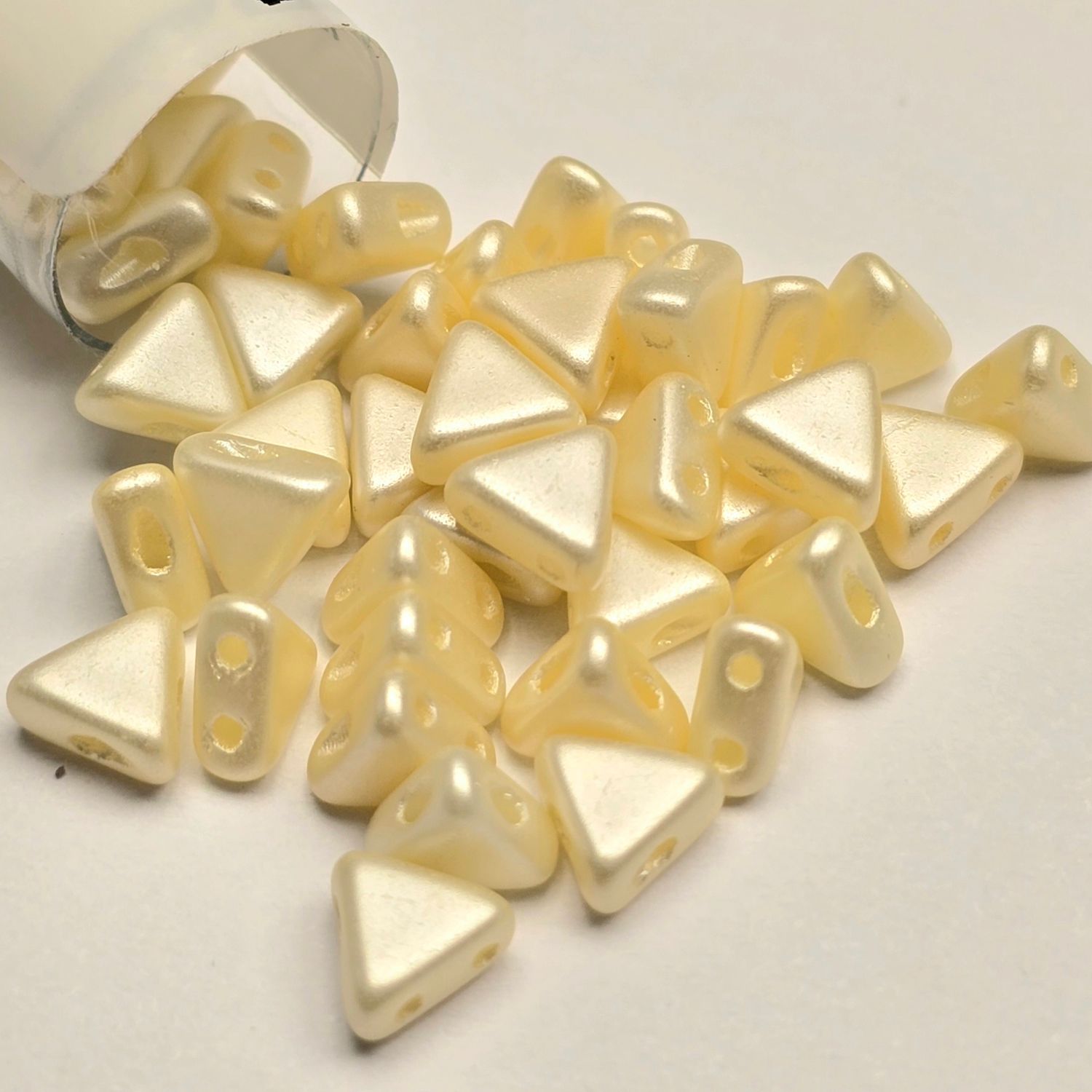 Kheops Par Puca 6mm: Pastel Cream Kheops Par Puca 6mm: Pastel Cream