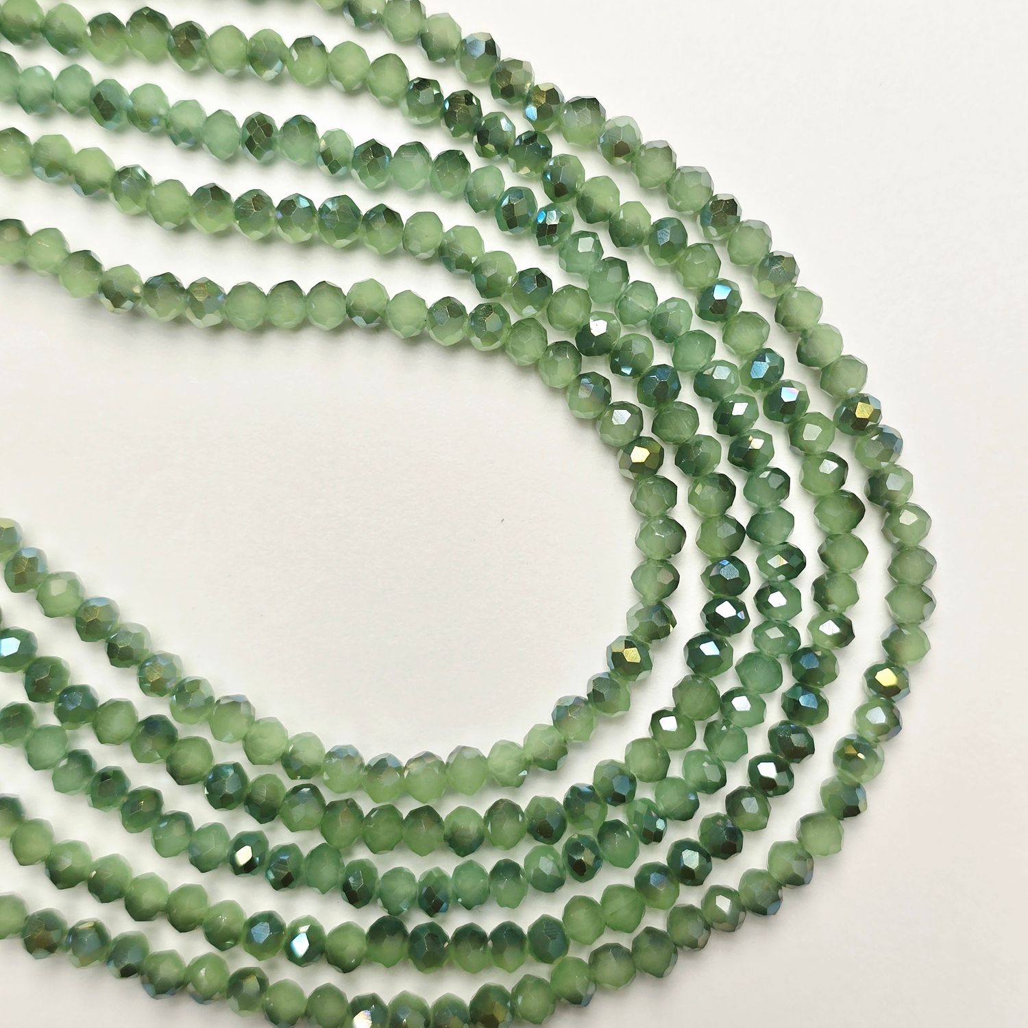 4mm Rondelle: Milky Light Green AB