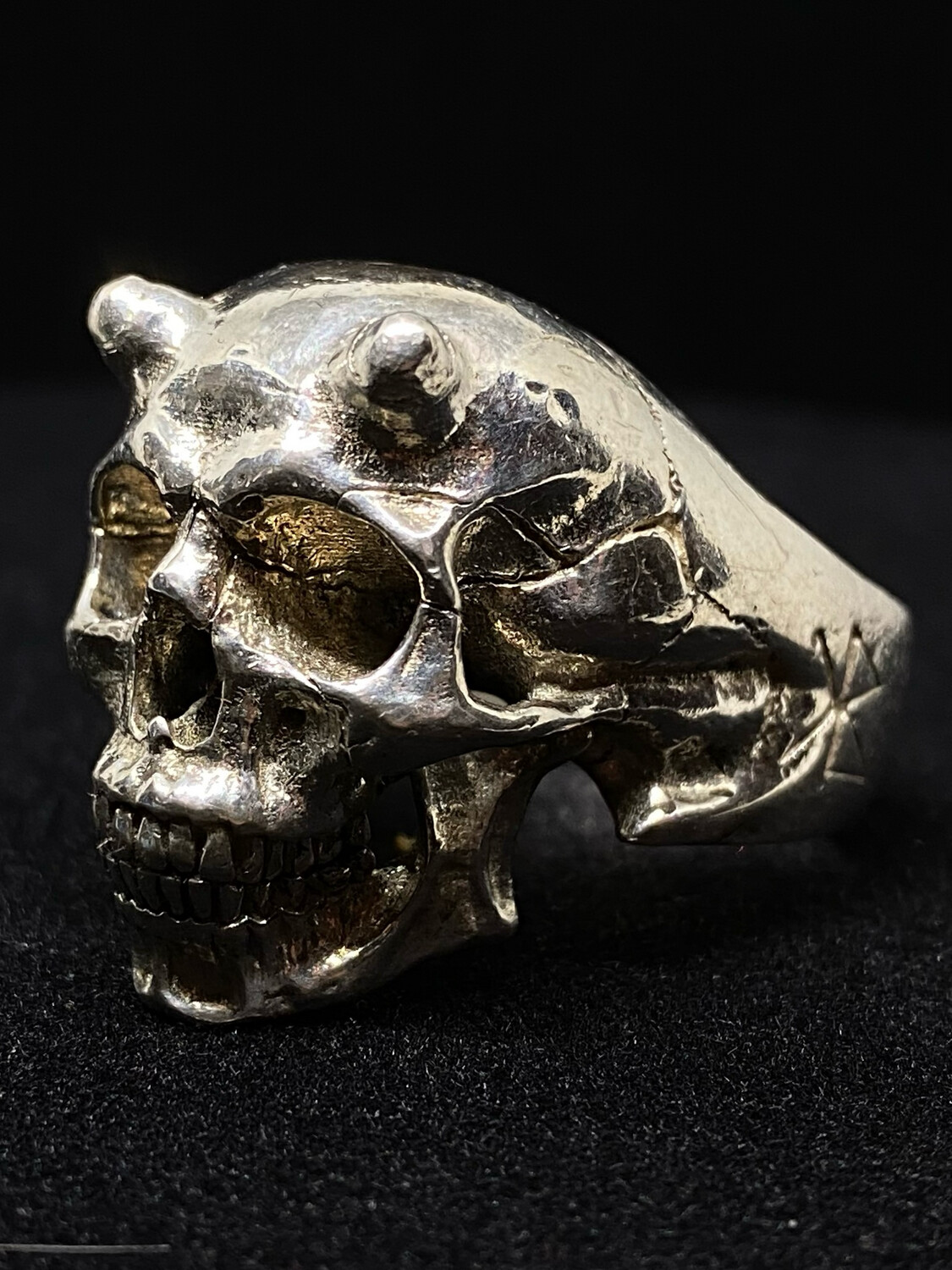 THE HELLBOY RING