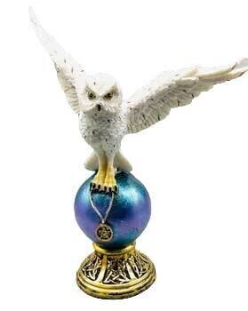 8 1/2&quot; Flying Owl on Ball