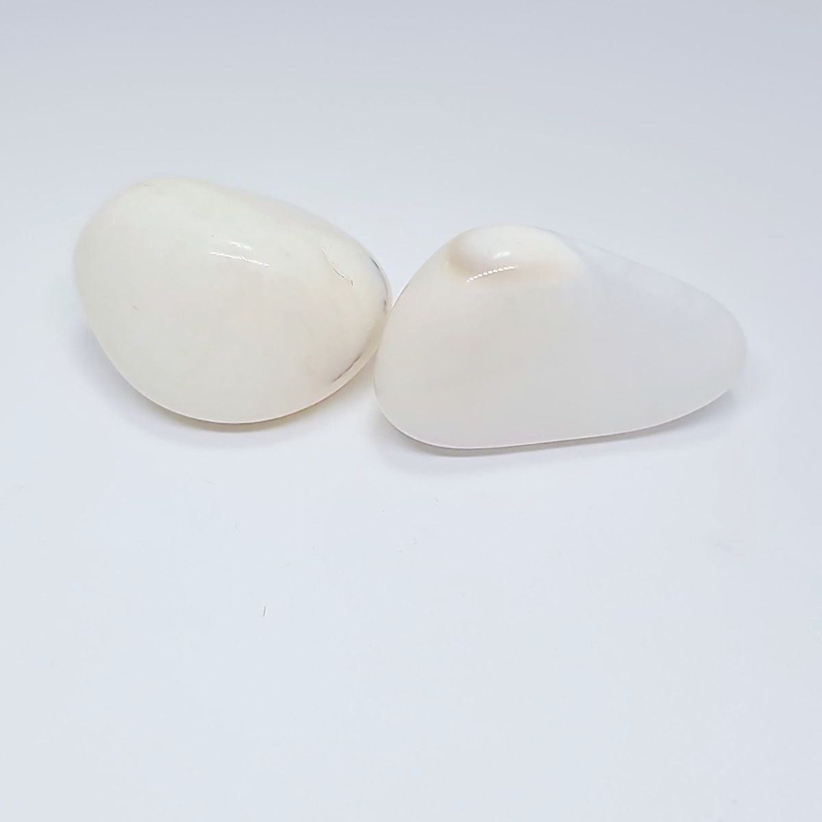 White Opal Tumble