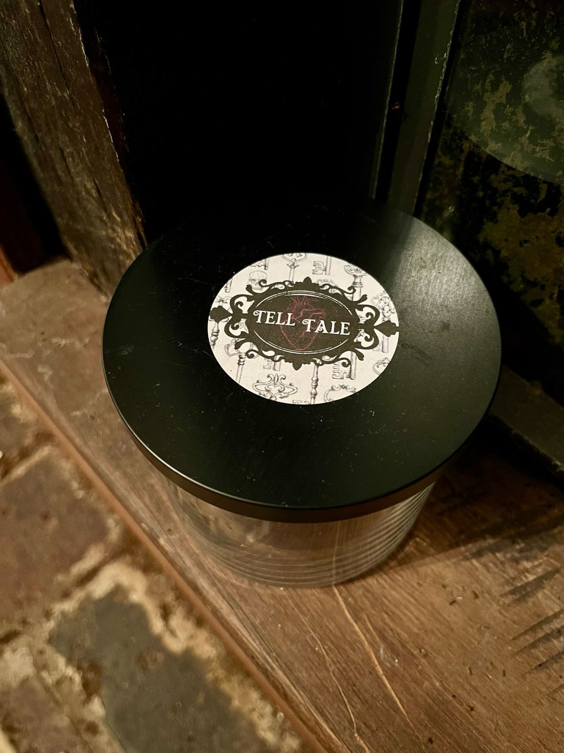 Tell Tale Bleeding Candle