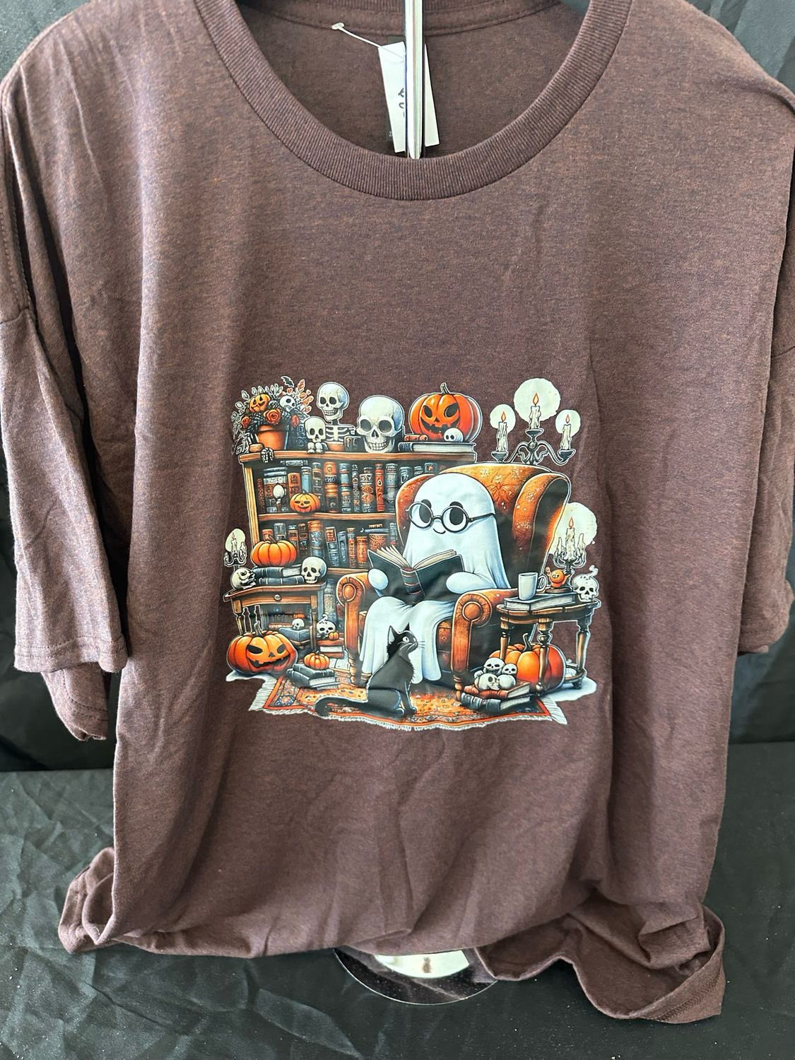 Blackberry Reading Ghostie Tee