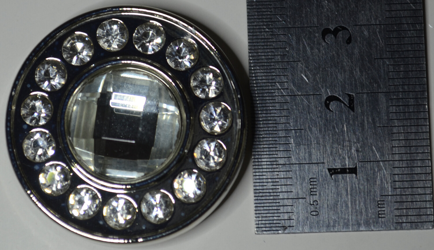 White bling on circle shape